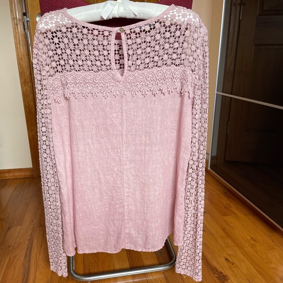 Betina Blouse